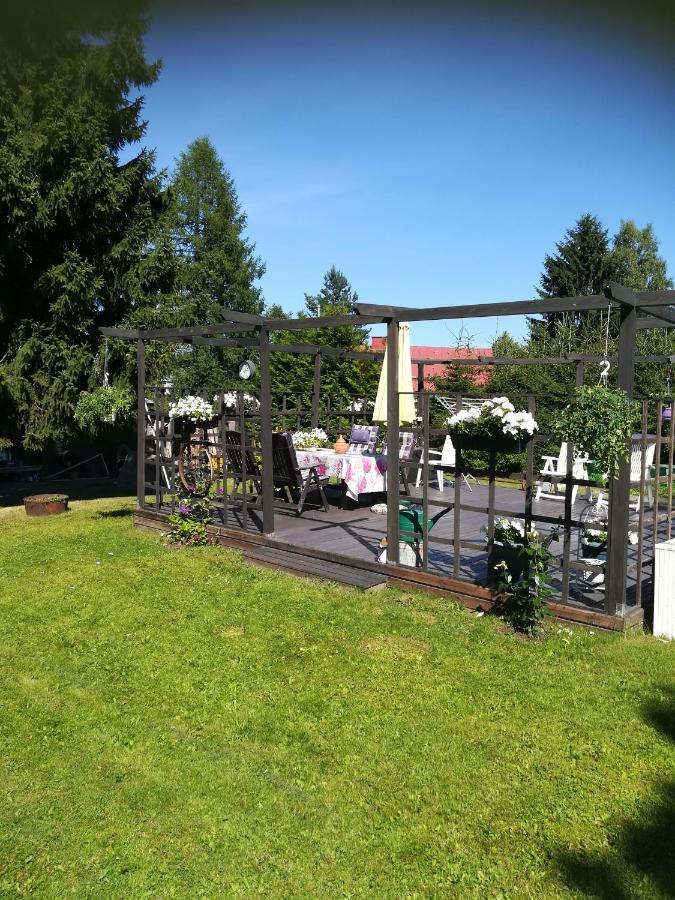 דירות Jämsä Koskentien Kotimajoitus & Luxury Glamping מראה חיצוני תמונה
