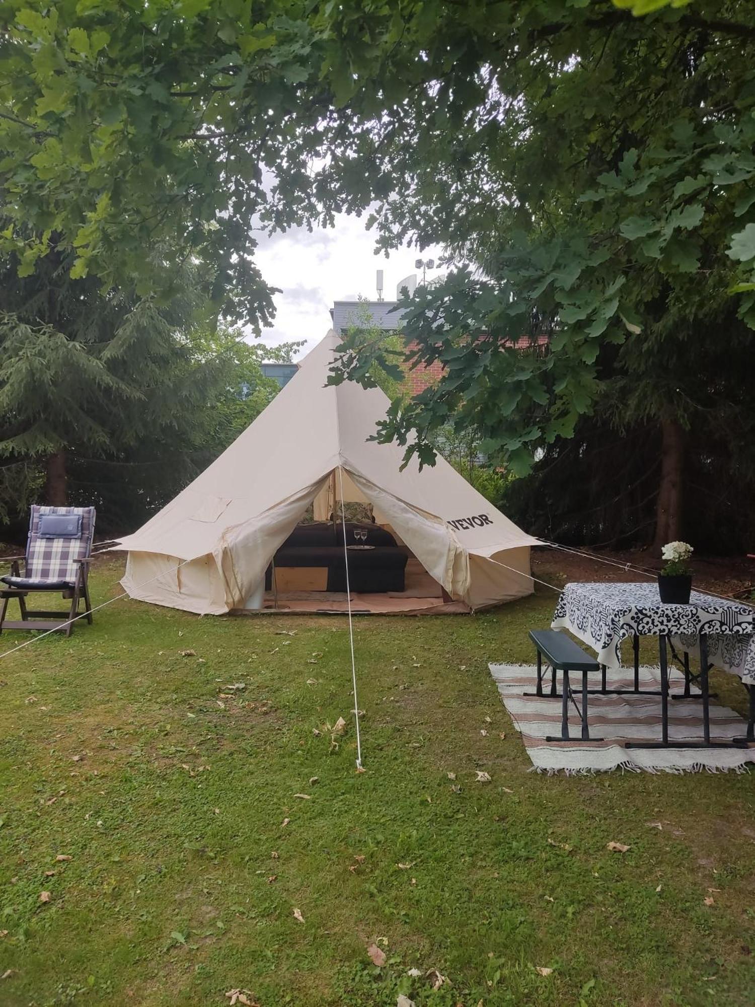 דירות Jämsä Koskentien Kotimajoitus & Luxury Glamping מראה חיצוני תמונה